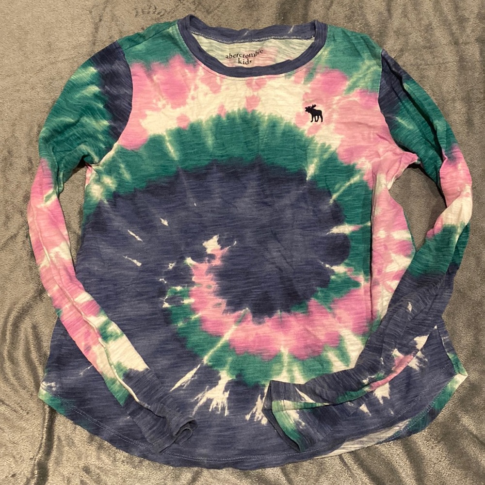 Ambercrombie kids tie-dye T-shirt. Size 11/12.